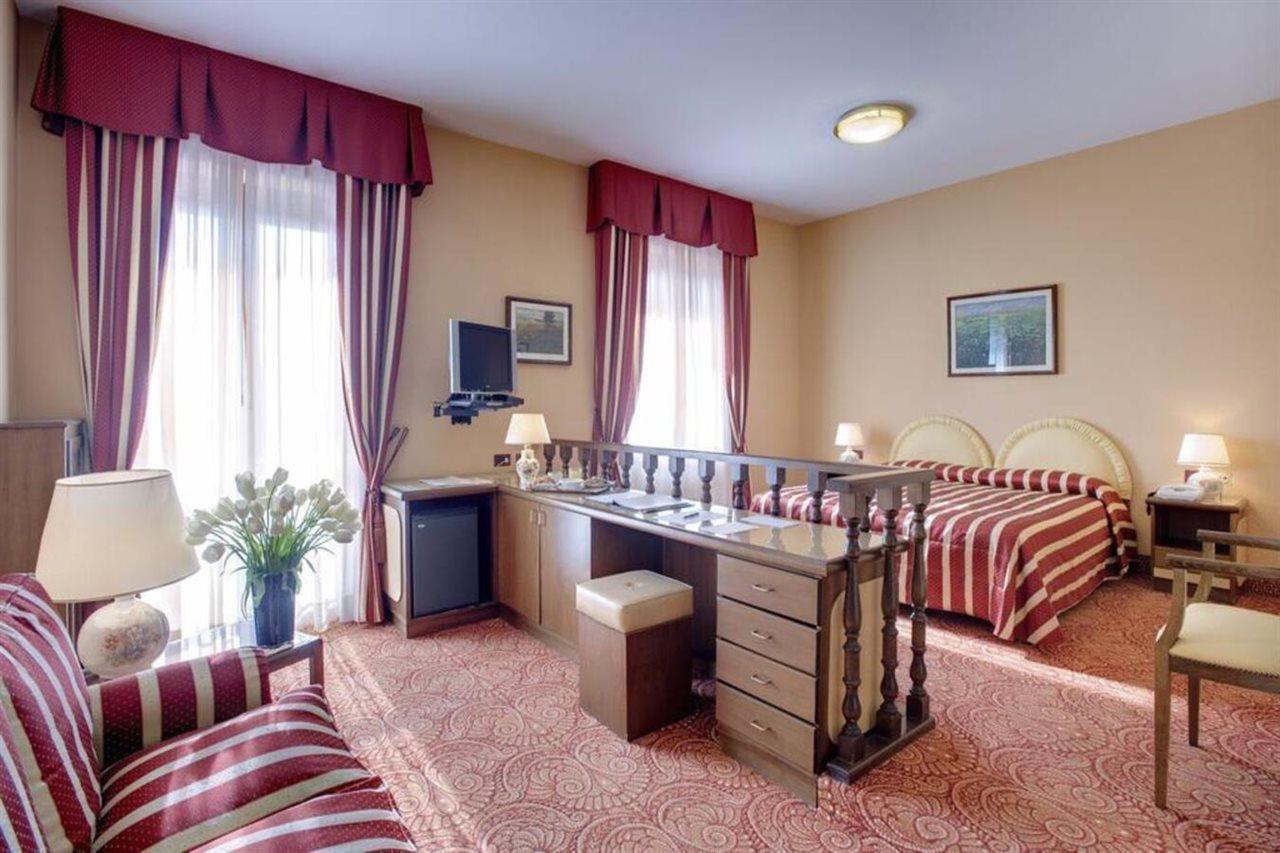 Hotel Giacomo Morra Alba - Handwritten Collection Rum bild